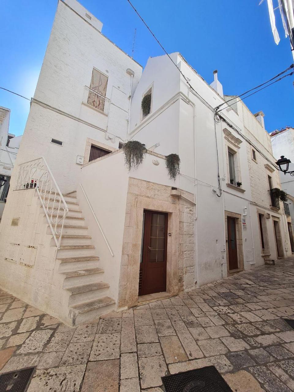 הוילה לוקורוטונדו La Dimora Nel Borgo מראה חיצוני תמונה